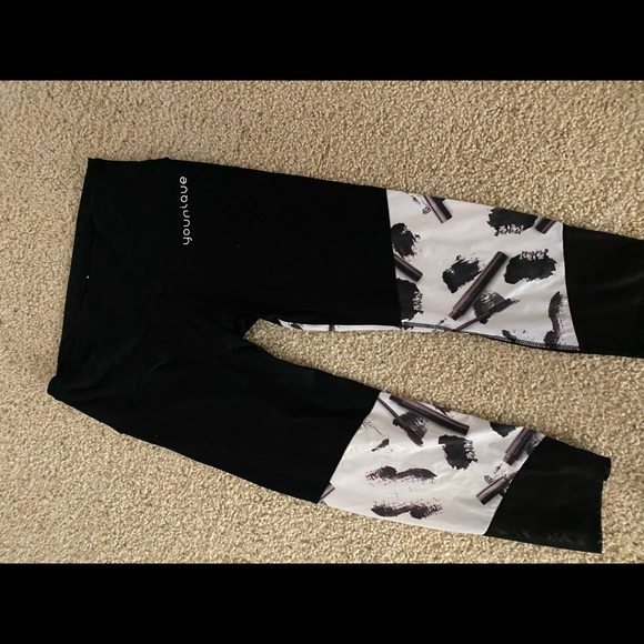 Set of 2 Younique Leggings - Picture 12 of 14